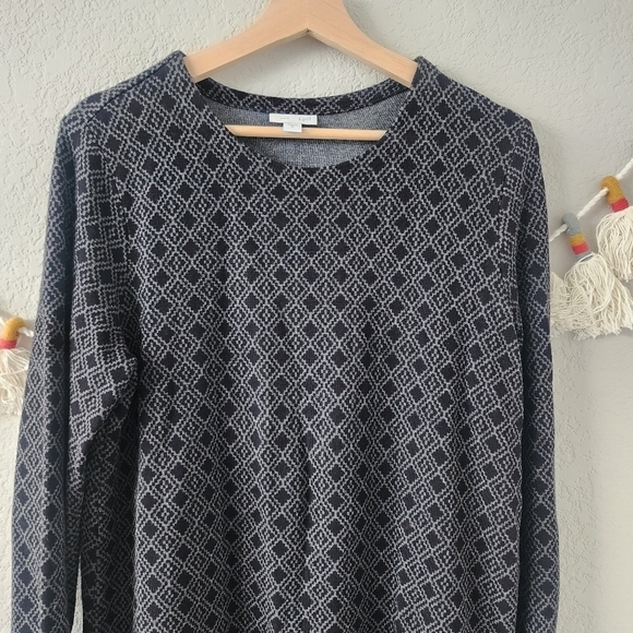 J. Jill Ponte Geometric Black Long Sleeve Knit Pullover Top Minimalist Modest M - Picture 6 of 9